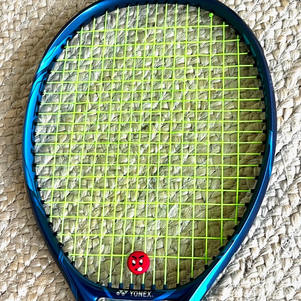 Yonex 2020 Ezone 100 grip size 4 1/4 like new